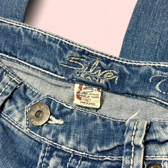 Y2K cropped jeans with wings on the back pockets - Picture 5 of 7